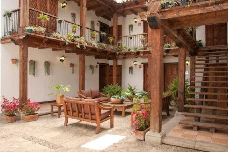 Docecuartos Hotel San Cristóbal de Las Casas Buitenkant foto